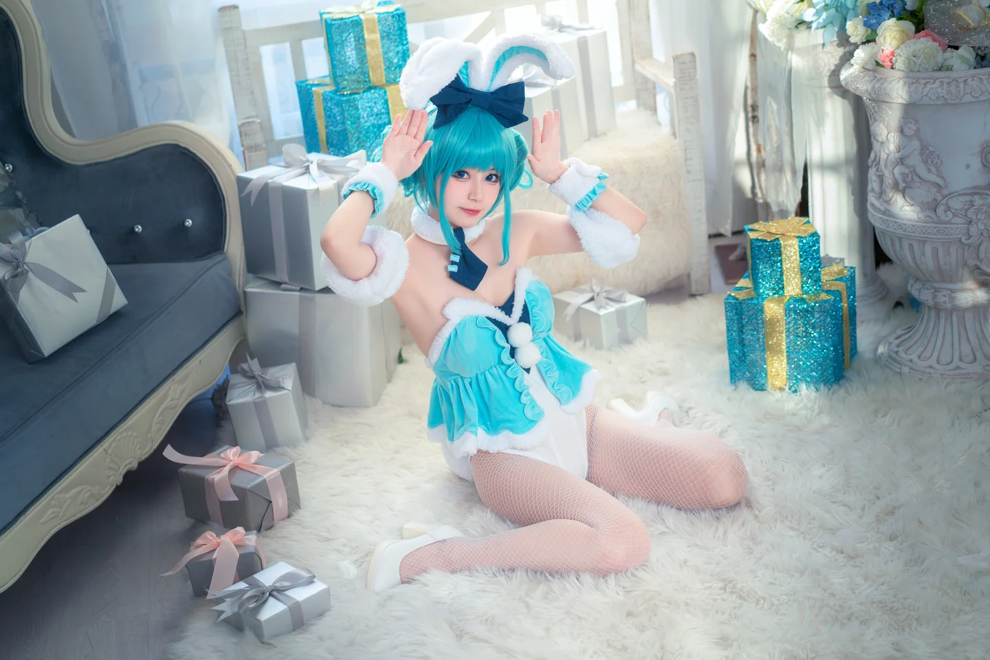 猫大人 - 初音白兔 [24P-280MB] tg@simisebaisi 【丝足阁】015.webp